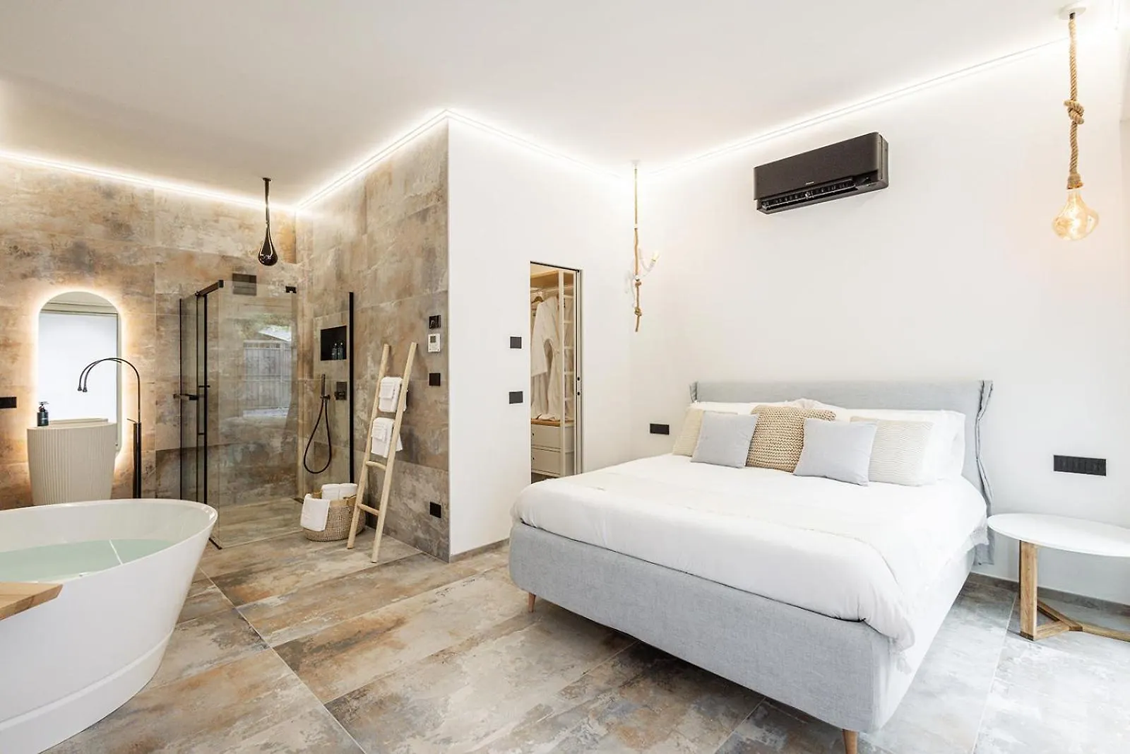 Eclipse #1 Apartment Noli